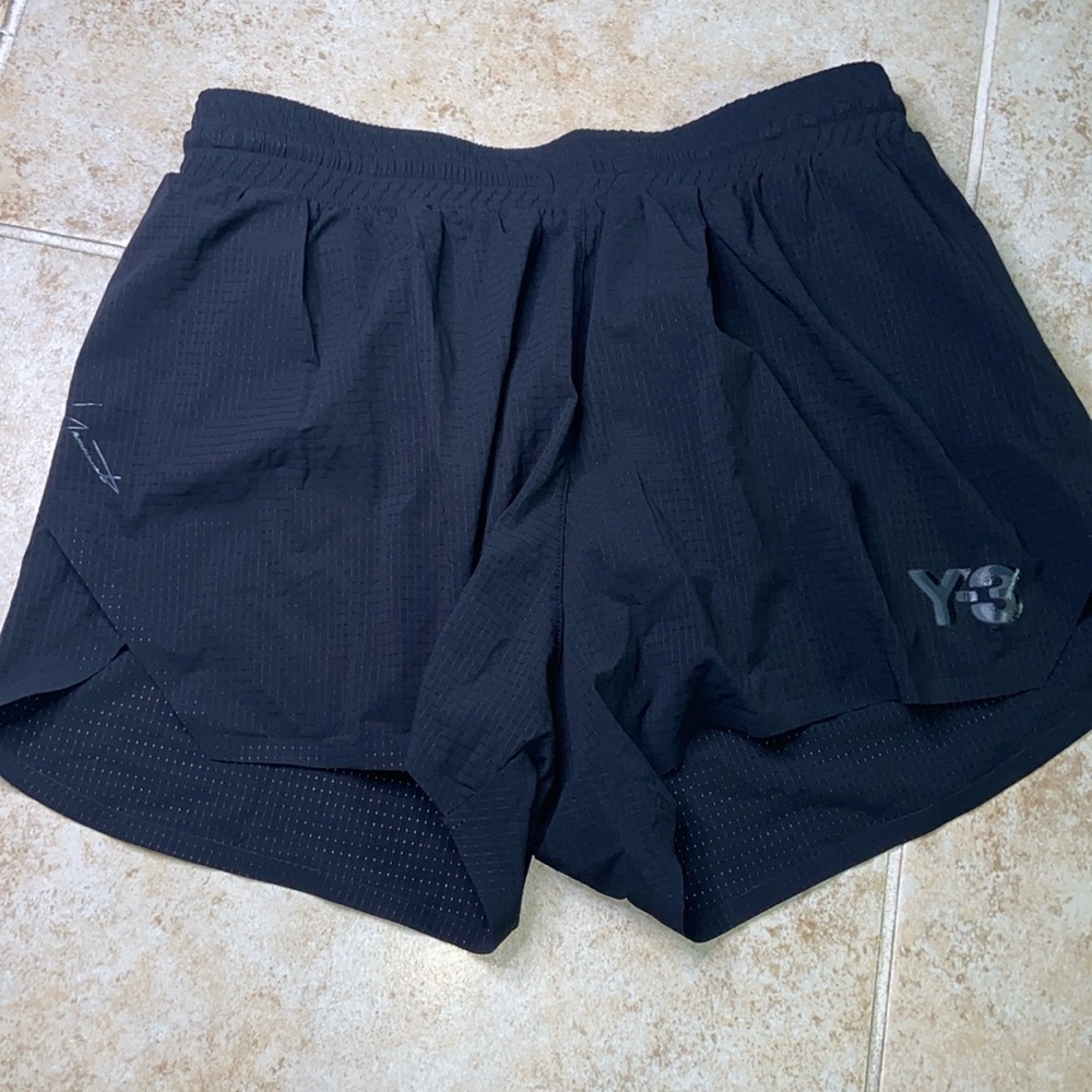 Y-3 Adidas Yohji Yamamoto Y-3 Logo-Printed Mid-Rise Running Shorts - Picture 9 of 15